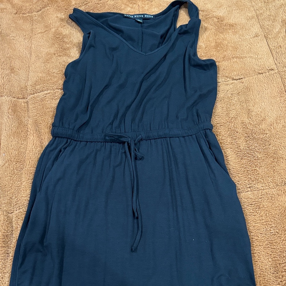 Black Sleeveless Dress